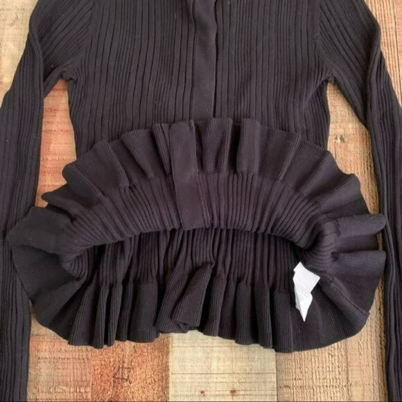 Cabi womens sz small black ribbed knit long sleeve button up top with ruffle hem - Picture 7 of 8